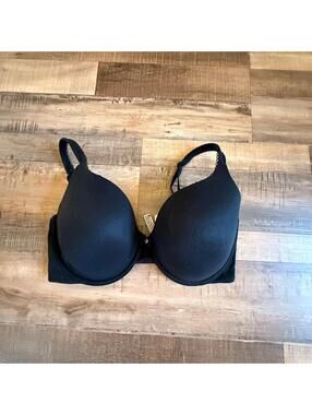 Body by Victorias Secret Lined Perfect Coverage Bra  34DDD Underwire Black